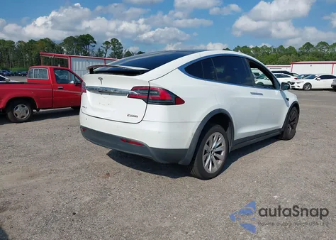 2017 Tesla Model X P100D из США, поврежденный, VIN 5YJXCBE42HF039943